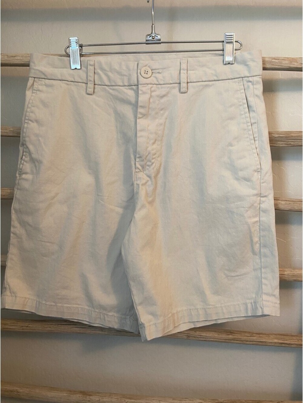 Old Navy Slim Fit Men's Cream Cotton Blend Shorts Size 30